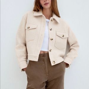 SALE! Aritzia Shirt Jacket